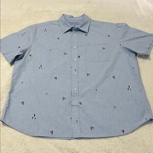 Men's Banana Republic Light Blue Casual Shirt with Pattern